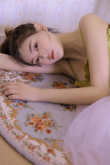 女人把腿张开叫男人桶免费视频